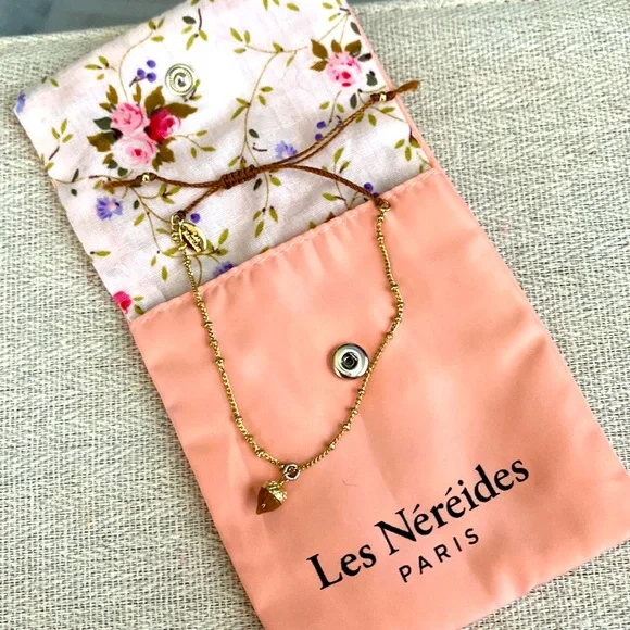 Les Néréides Paris. Acorn Bracelet. - Picture 1 of 6